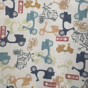 Tissu 100% coton imprimé vintage multicolore scooters pour la confection de rideaux, coussins, accessoires de décoration, habillement, sacs, pochettes et accessoires de mode